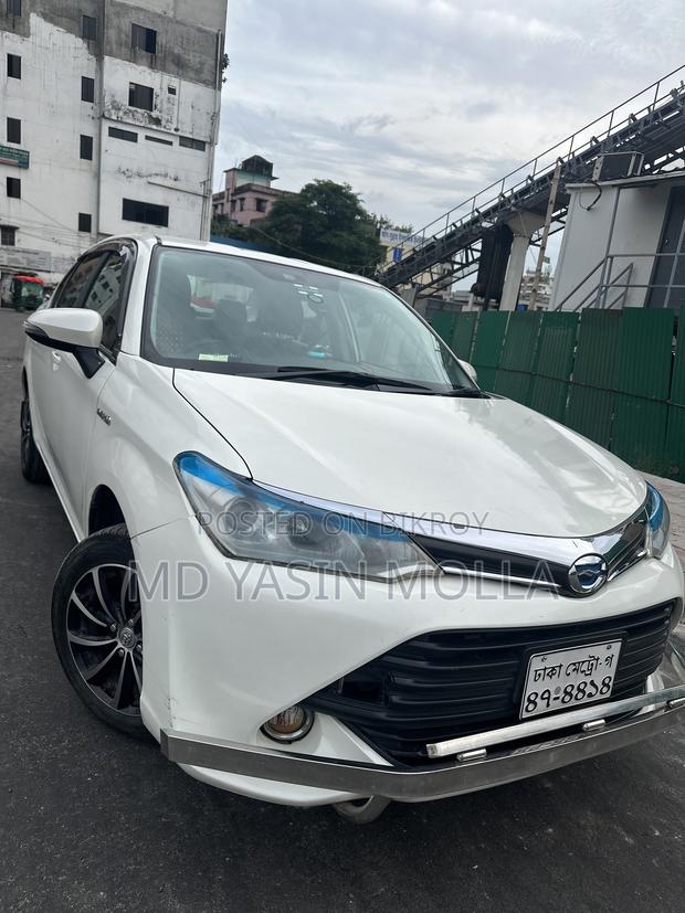 Toyota Axio 2016 Pearl