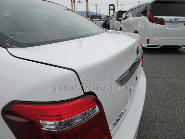 Toyota Axio 2021 Pearl