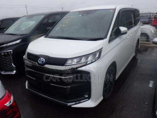 Toyota Noah 2023 Pearl