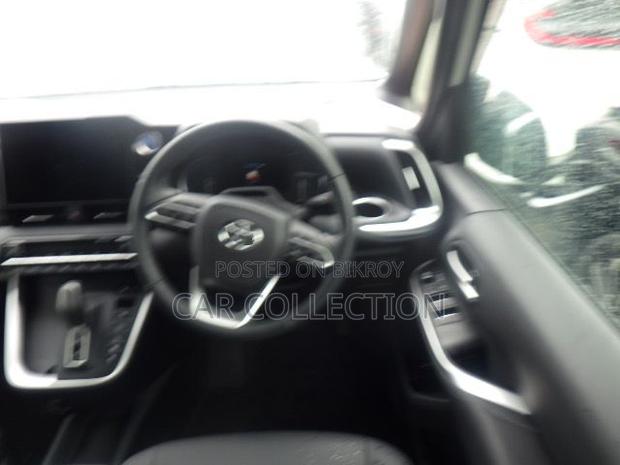 Toyota Noah 2023 Pearl
