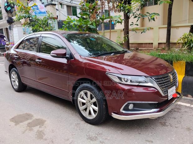 Toyota Premio 1.5 FWD 2017 Maroon
