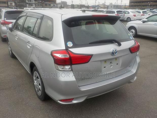 Toyota Corolla Fielder 2021 Silver