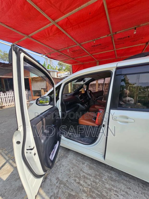 Toyota Noah 2020 White