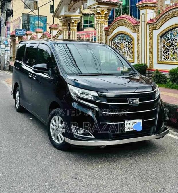 Toyota Noah 2.0 FWD (8 Seater) 2019 Black
