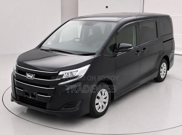 Toyota Noah 2021 Black