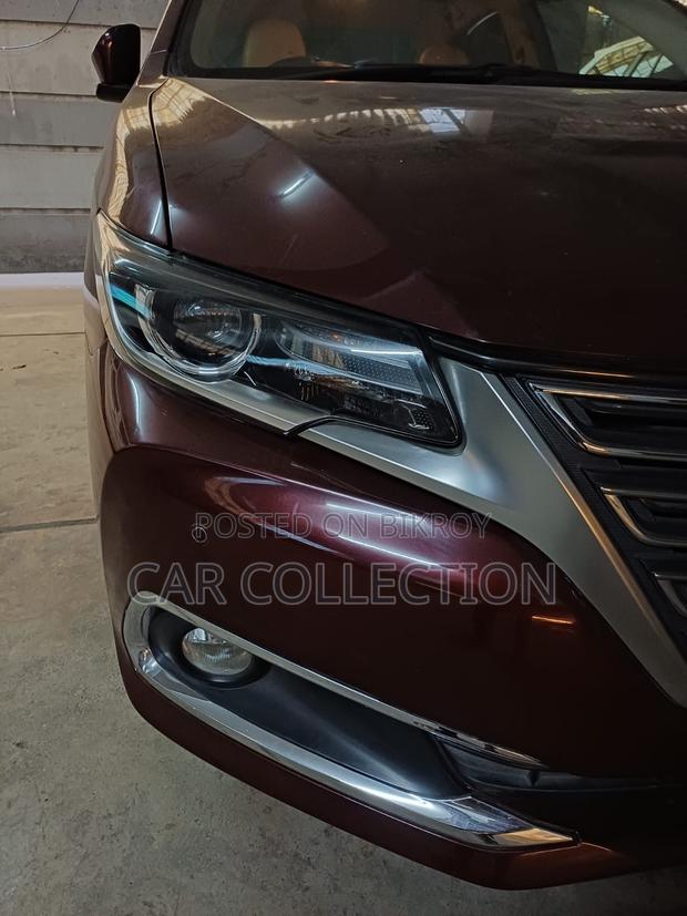 Toyota Premio 2018 Red