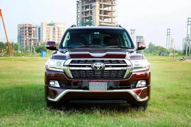Toyota Land Cruiser 4.5 V8 VXR 2017 Maroon