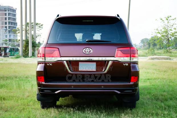 Toyota Land Cruiser 4.5 V8 VXR 2017 Maroon