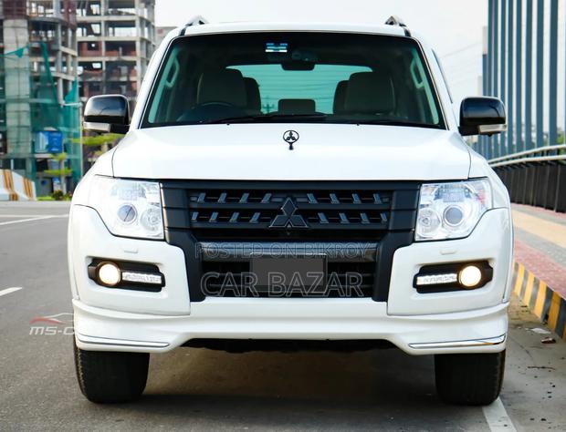 Mitsubishi Pajero V90 3.0 V6 GLS/GLX 2021 Off White