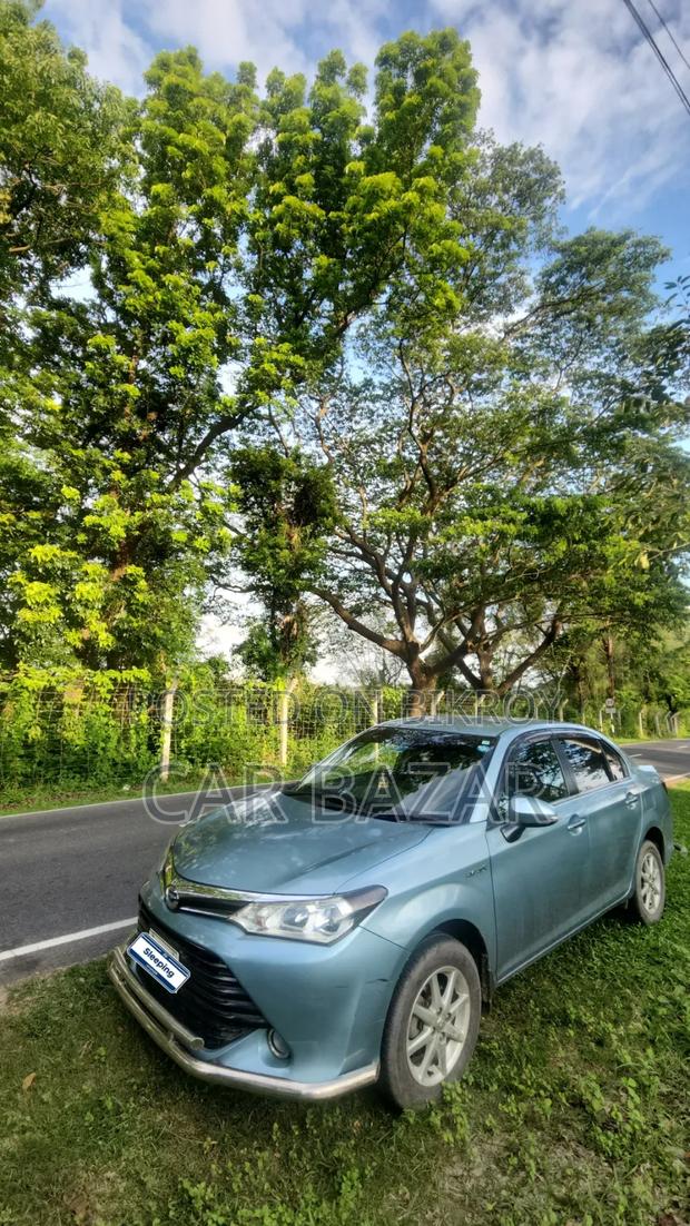 Toyota Axio 1.5 Hybrid G 2WD 2015 Green
