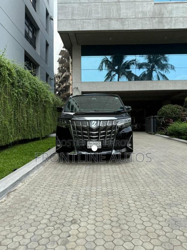 Toyota Alphard 2.5 Hybrid AWD 2020 Black