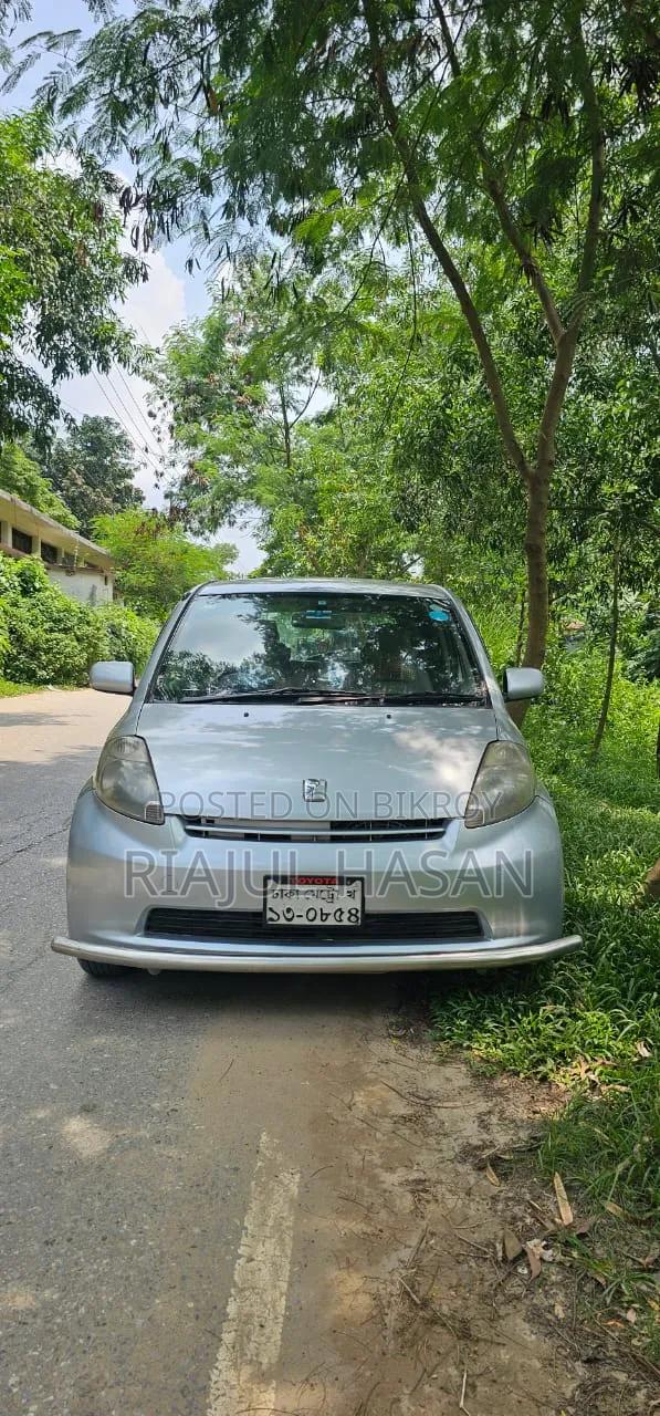 Toyota Passo 2005 Silver