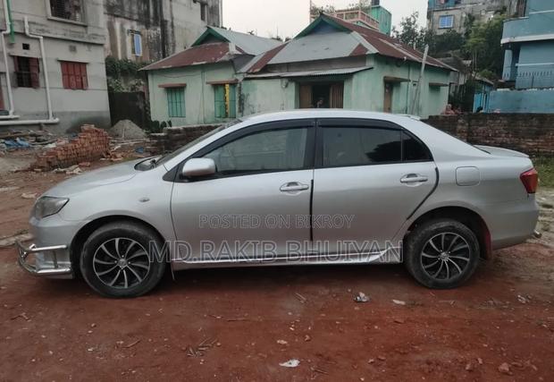 Toyota Axio 2006 Silver