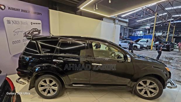 Mitsubishi Outlander 2012 Black