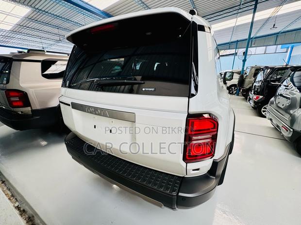 New Toyota Land Cruiser Prado 2.7 2025 Pearl