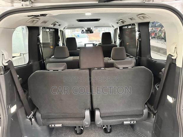 Toyota Noah 2022 Brown