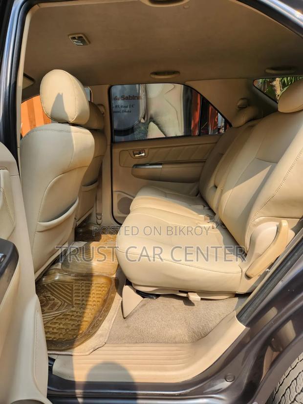 Toyota Fortuner 2006 Gray
