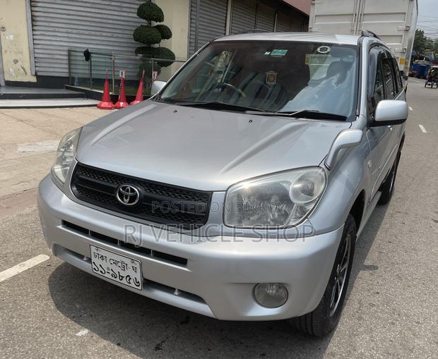 Toyota RAV4 1.8 2004 Silver