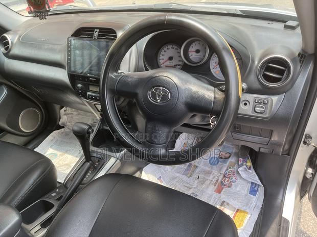 Toyota RAV4 1.8 2004 Silver