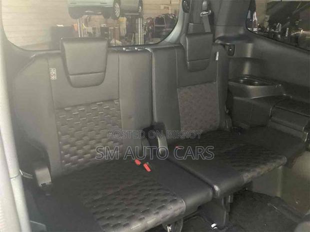 Toyota Voxy Hybrid S-Z 2WD 7-Seater 2023 Pearl