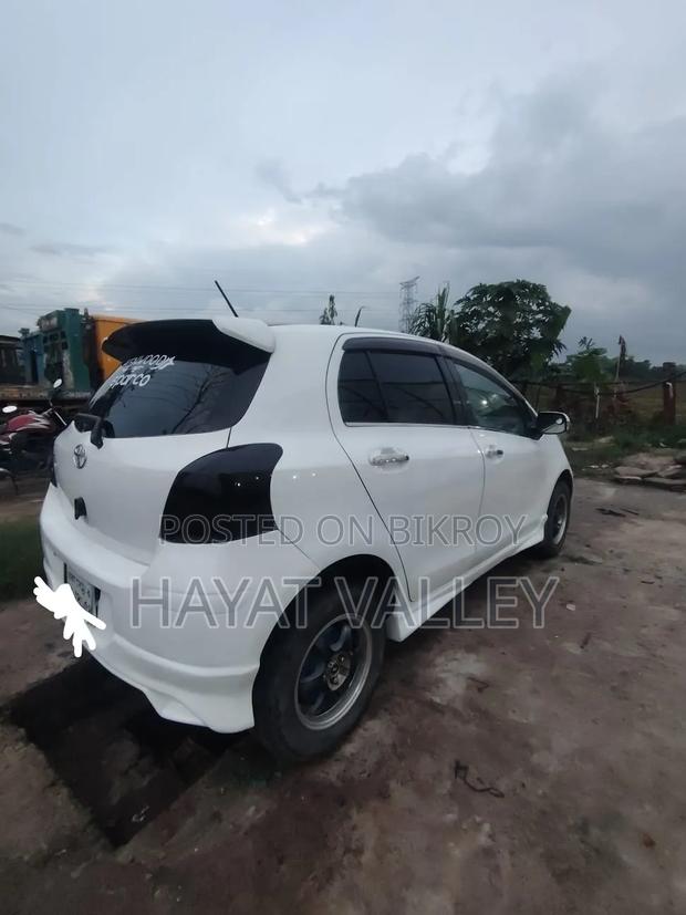 Toyota Vitz 2008 White