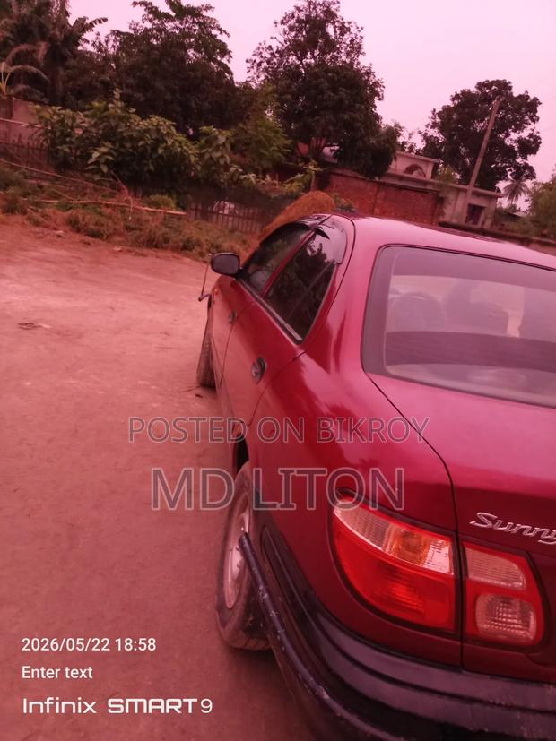 Nissan Sunny 2020 Red