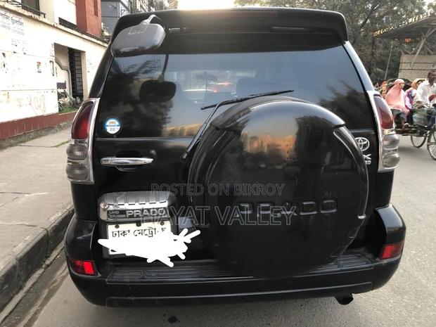Toyota Land Cruiser Prado 2004 Black