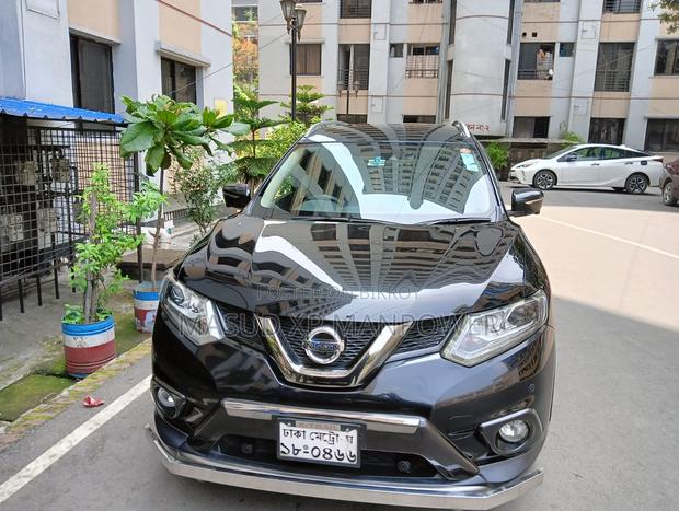 Nissan X-Trail 2.0 Petrol AWD 2015 Black