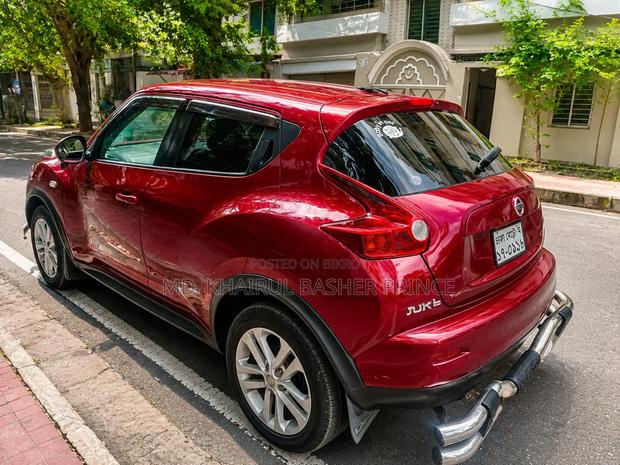 Nissan Juke 2011 Red