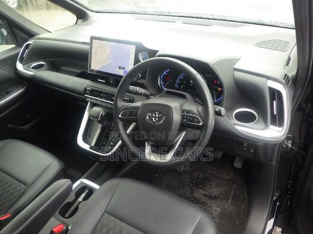 Toyota Noah 2022 Black