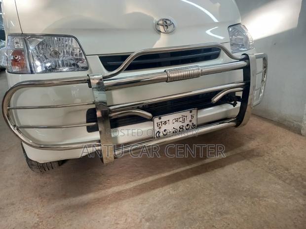 Toyota Noah 2010 White