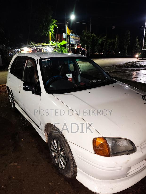 Toyota Starlet 1997 White