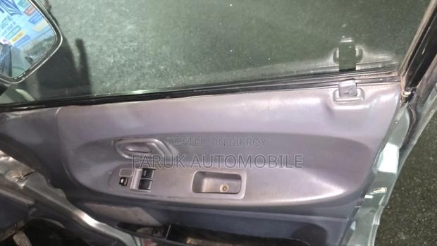 Toyota Noah 2003 Silver