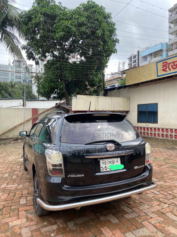 Toyota Corolla Fielder 2011 Black