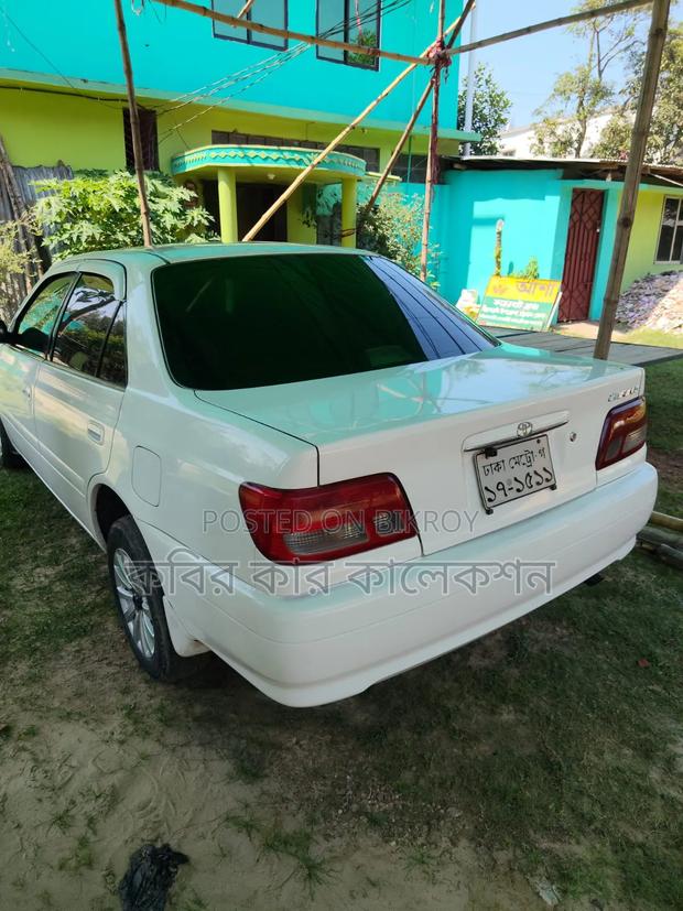 Toyota Carina 2000 Pearl