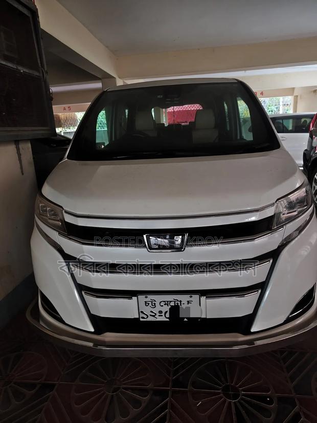 Toyota Noah 2019 Pearl