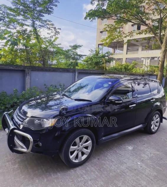 Mitsubishi Outlander 2013 Black
