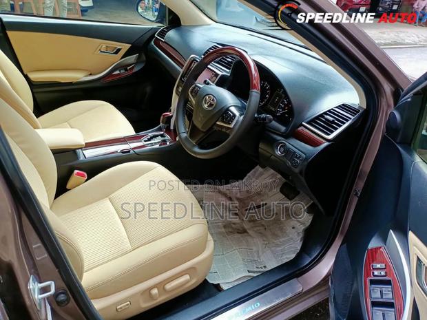 Toyota Premio 2017 Brown