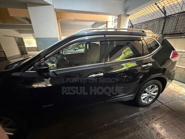 Nissan X-Trail 2.0 Hybrid FWD 2015 Black