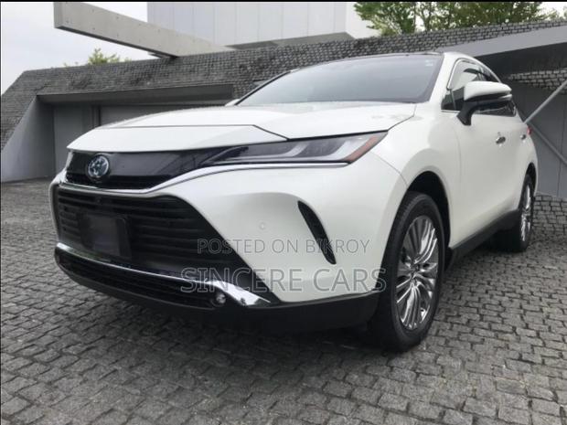 Toyota Harrier 2022 Pearl