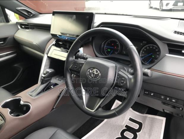 Toyota Harrier 2022 Pearl