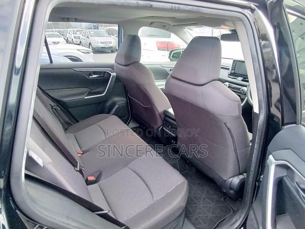 Toyota RAV4 2021 Black