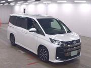 Toyota Noah 2022 Pearl for sale