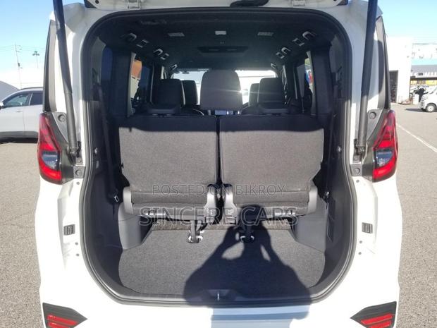 Toyota Noah 2022 Pearl