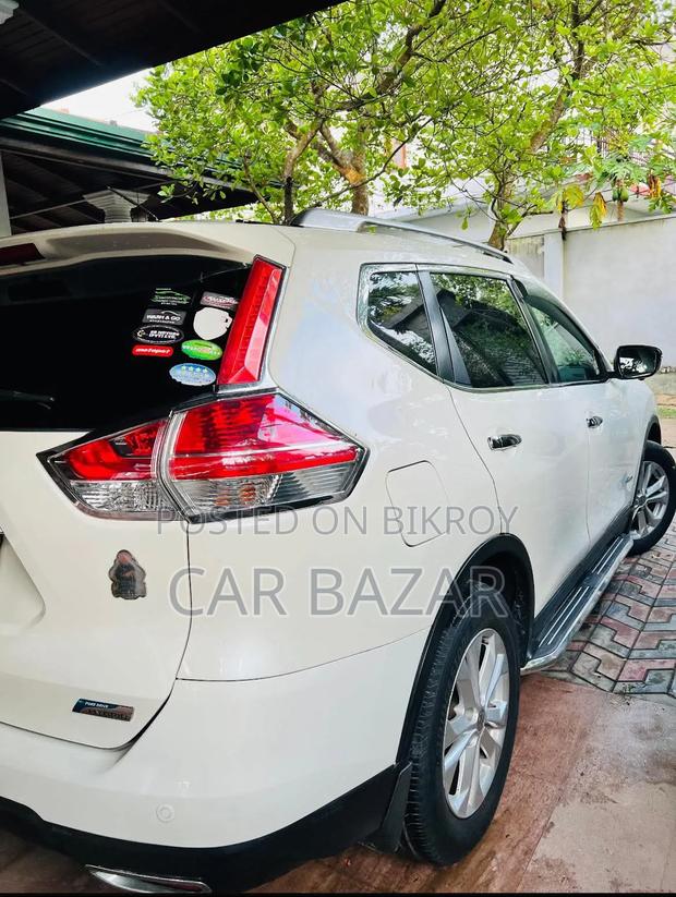 Nissan X-Trail 2.0 Petrol FWD 2014 White