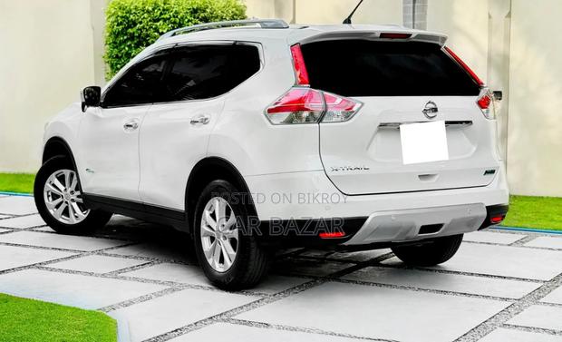 Nissan X-Trail 2.0 Petrol FWD 2014 White