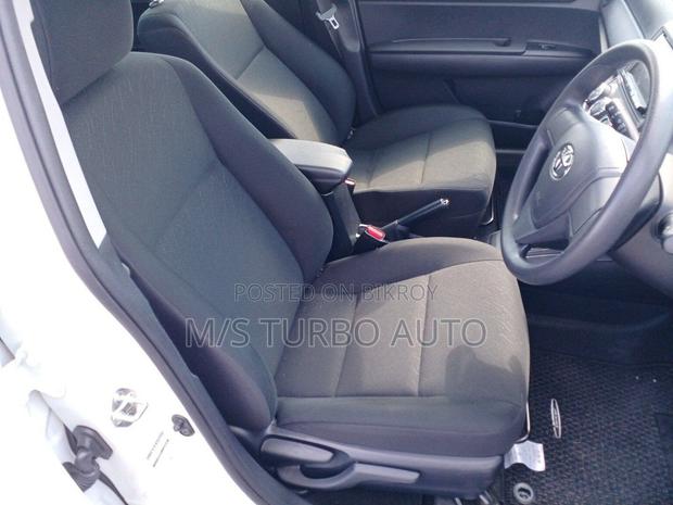 Toyota Axio 2021 Off white