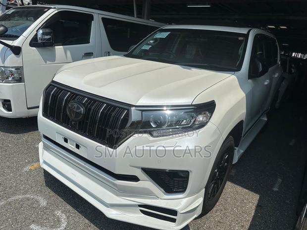 Toyota Land Cruiser Prado 2.7 2022 Pearl