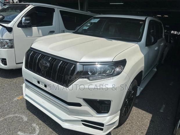 Toyota Land Cruiser Prado 2.7 2022 Pearl