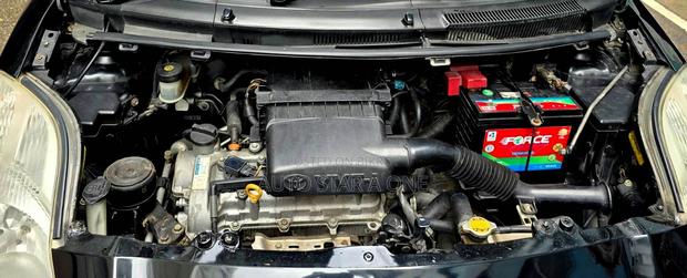 Toyota Vitz 1.3 AWD 5dr 2010 Black